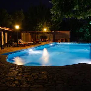 https://makis-house.hotelschalkidiki.net